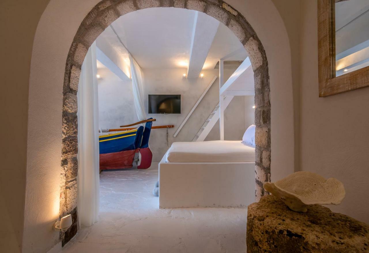 Neosikos Amazing Beach House In Milos Island Villa Klima  Kültér fotó