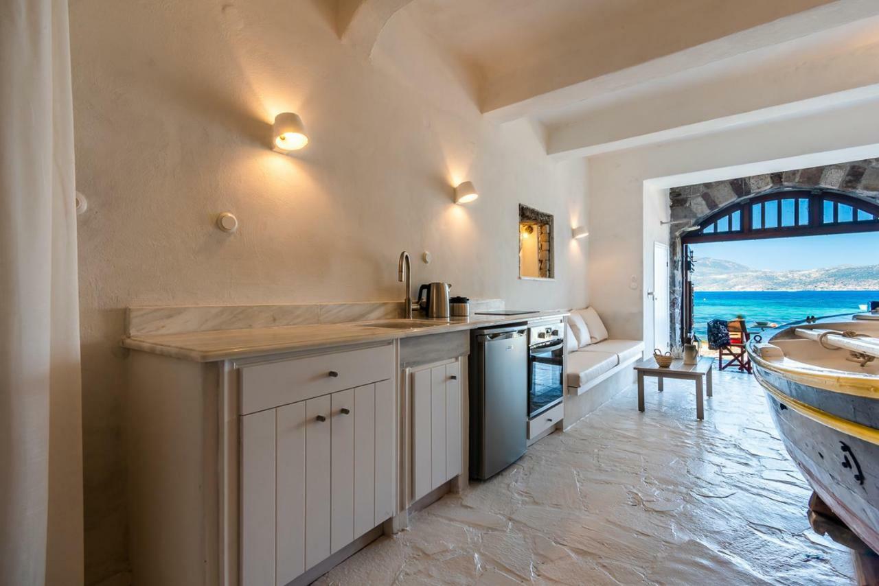 Neosikos Amazing Beach House In Milos Island Villa Klima  Kültér fotó